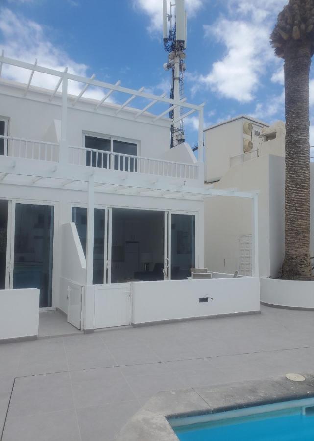 Atlantic View 1B 2 Bedrooms Ground Floor, Complex Featured On A Place In The Sun Puerto del Carmen  Esterno foto